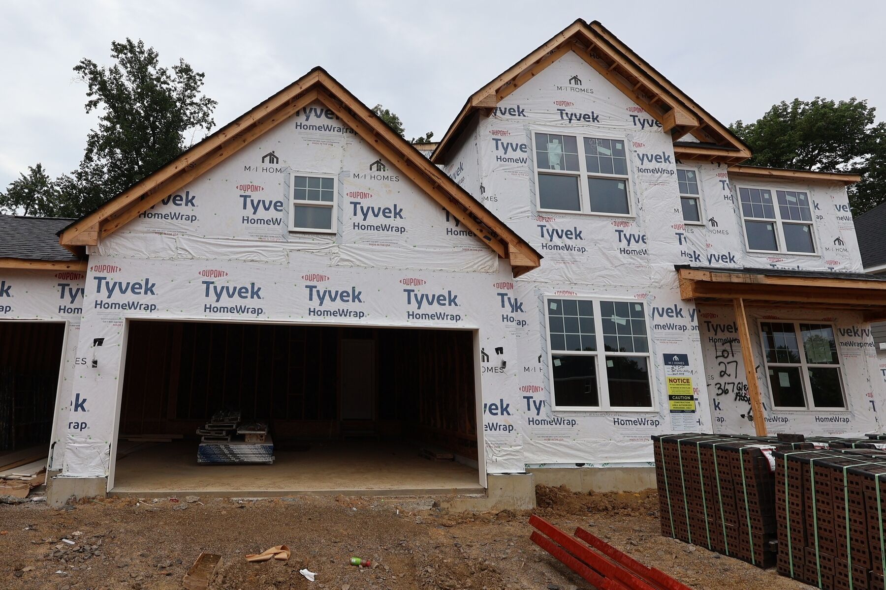Front Exterior:Front Exterior