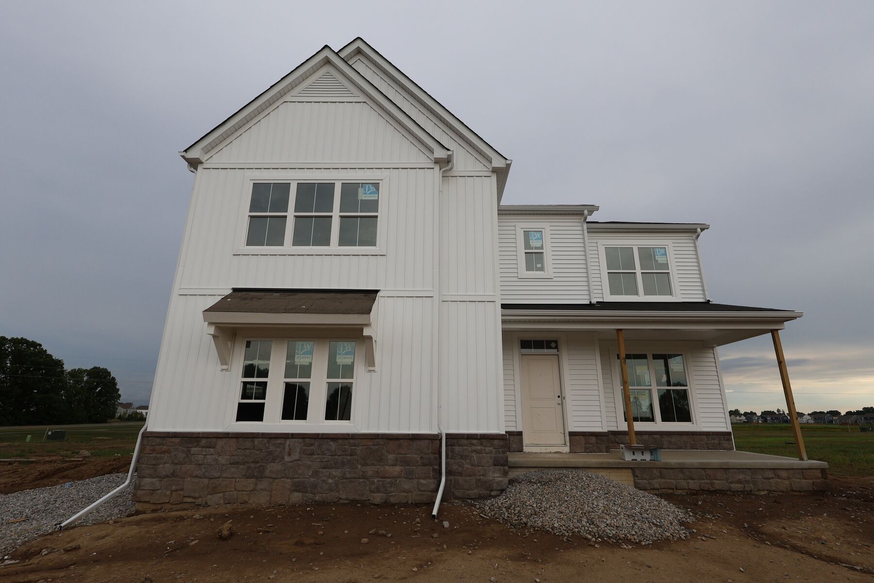 Front Exterior:Front Exterior