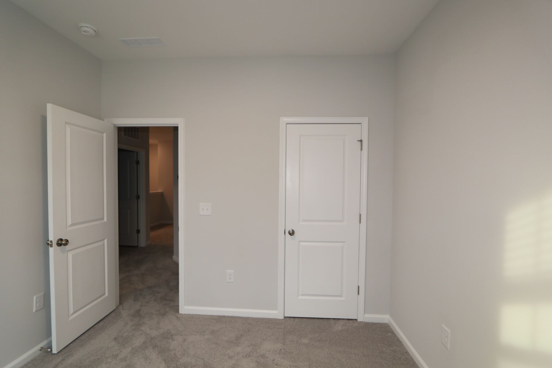 Bedroom:Bedroom