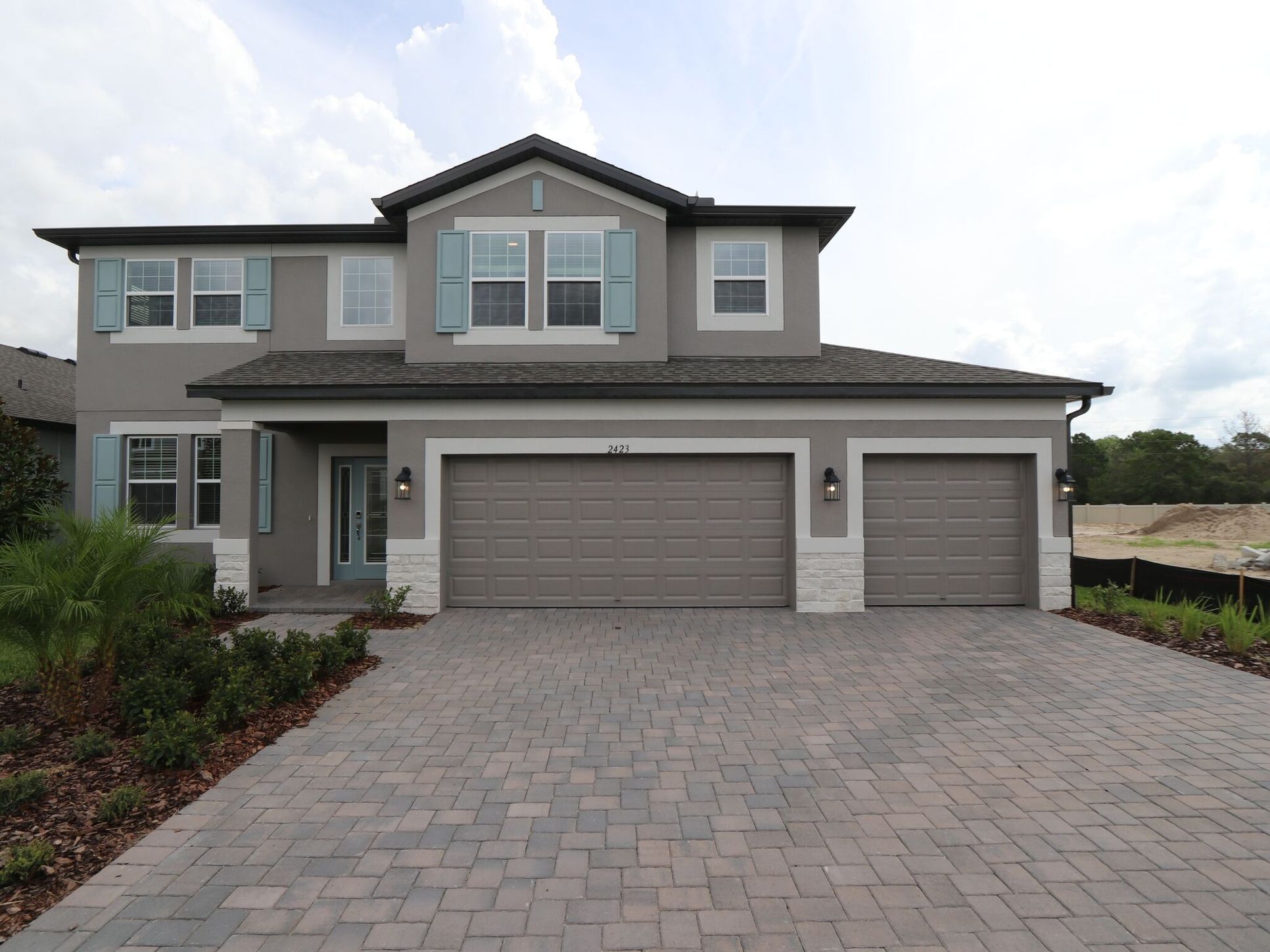 Front Exterior:Front Exterior