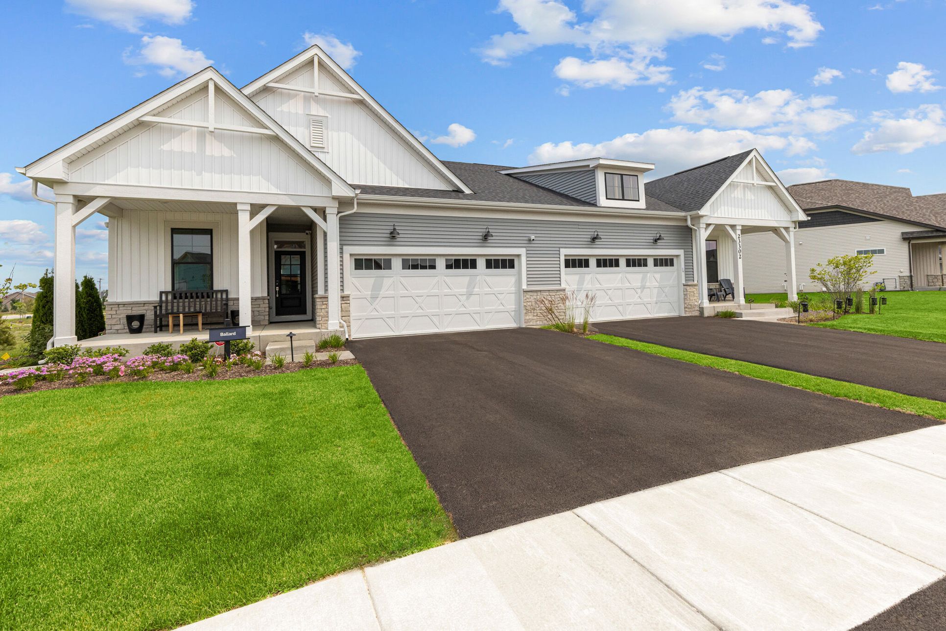 Front Exterior:Front Exterior