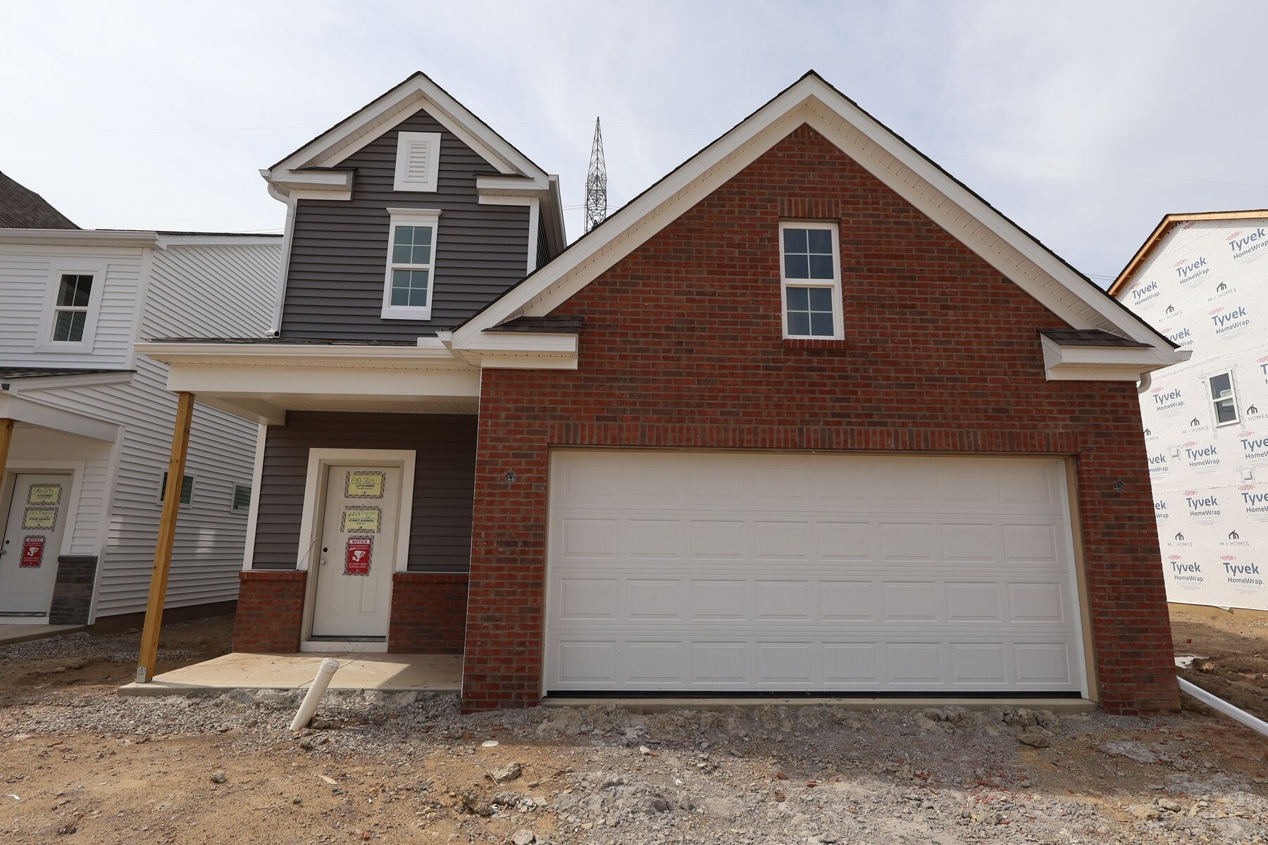 Front Exterior:Front Exterior