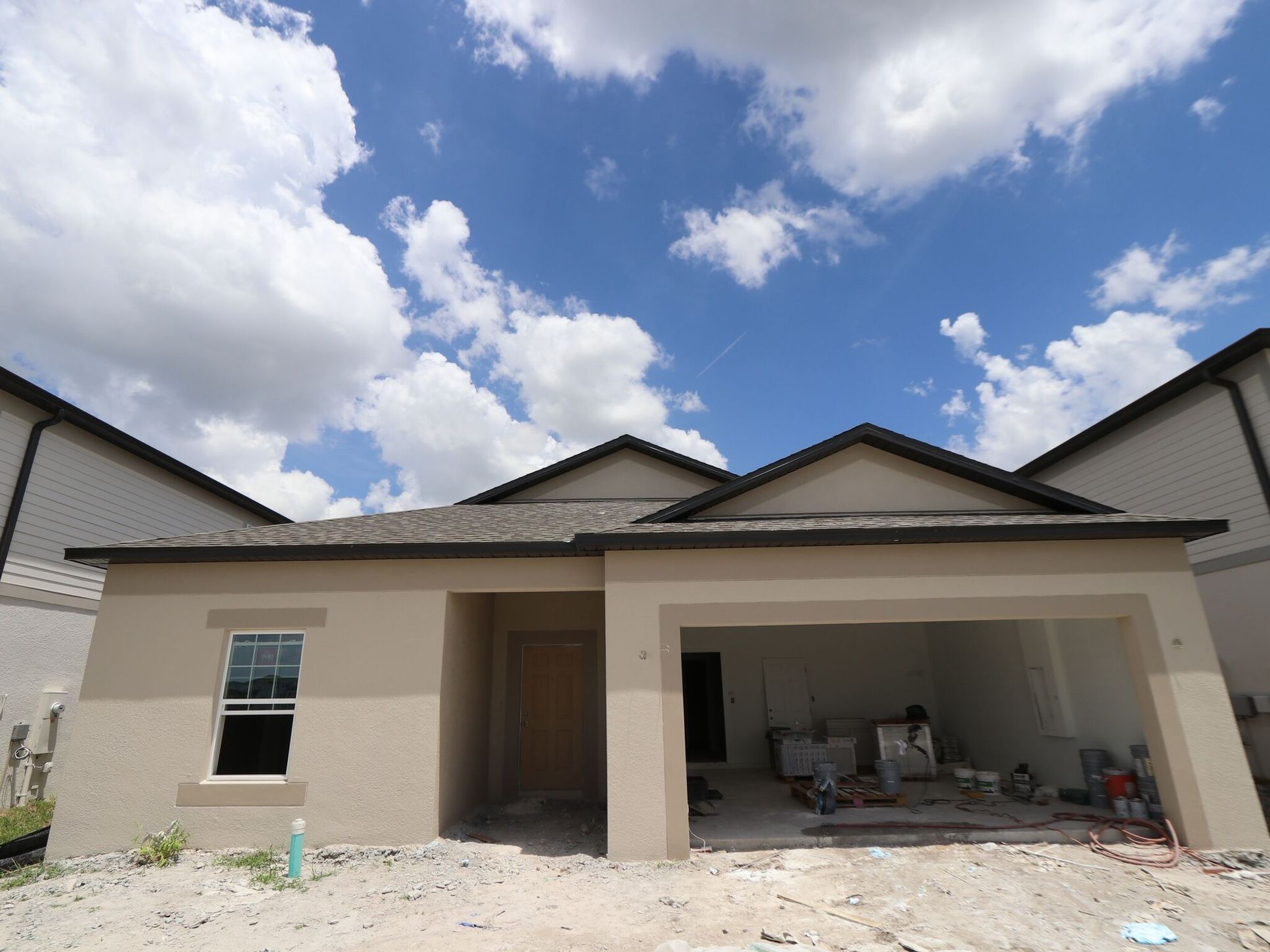 Front Exterior:Front Exterior