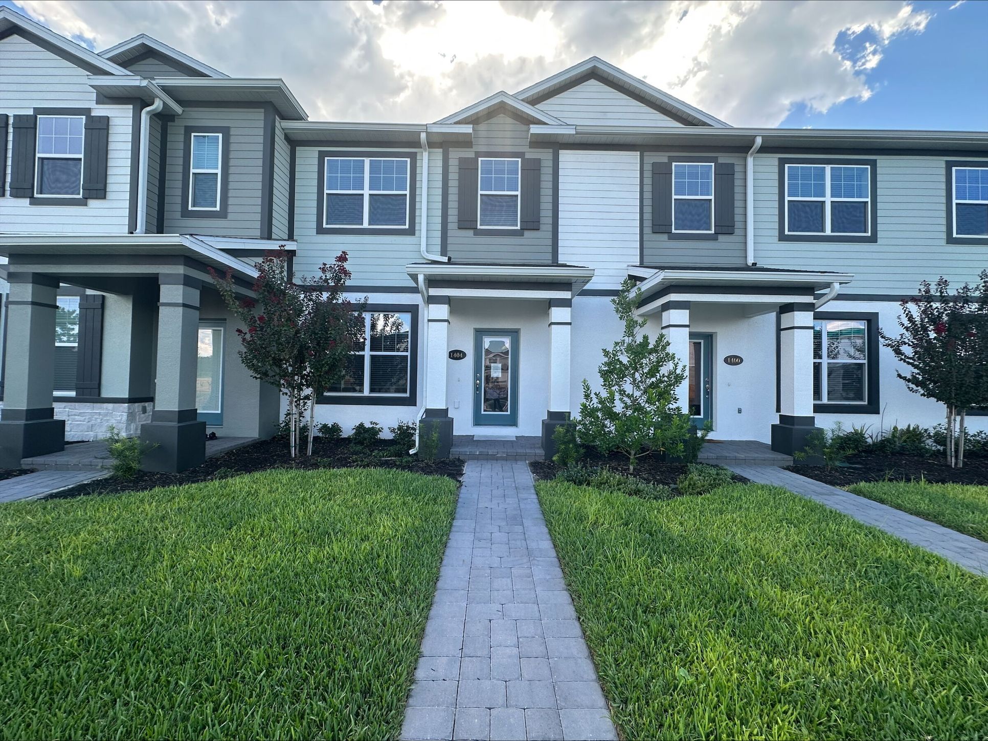 Front Exterior:Front Exterior