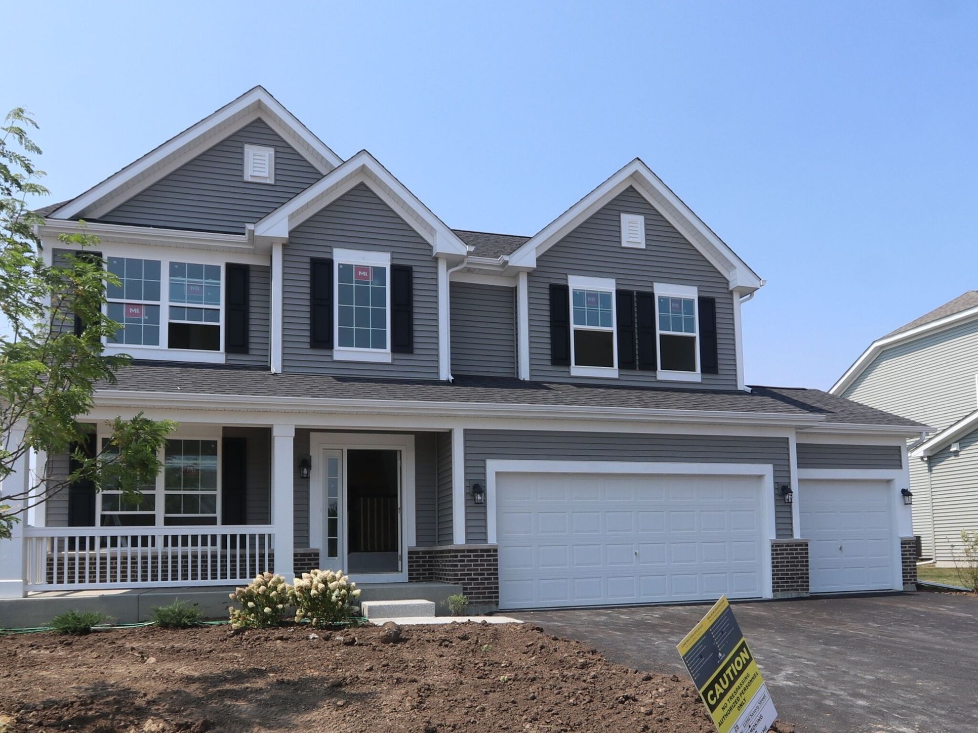 Front Exterior:Front Exterior