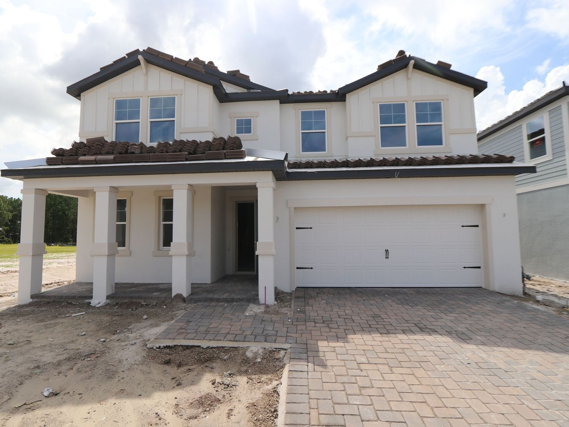 Front Exterior:Front Exterior