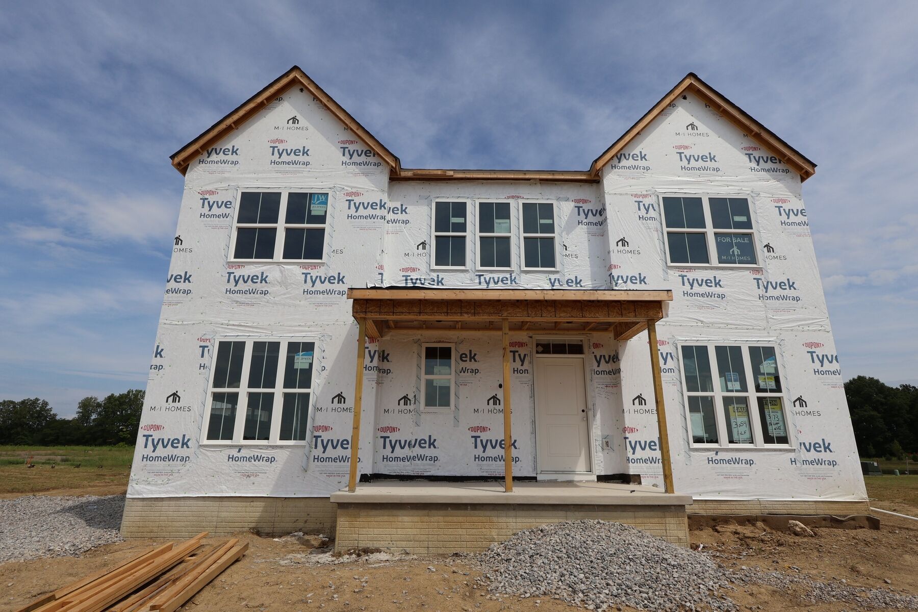 Front Exterior:Front Exterior