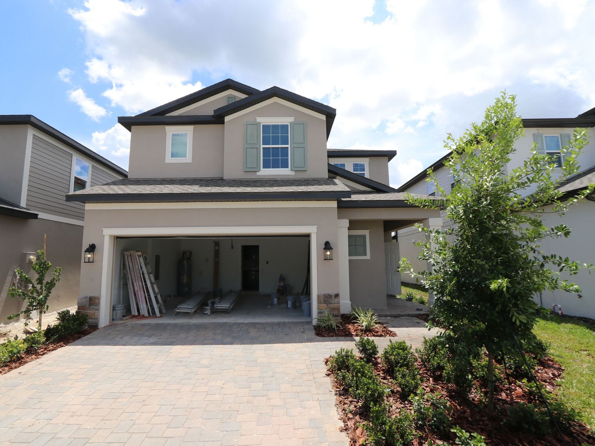 Front Exterior:Front Exterior