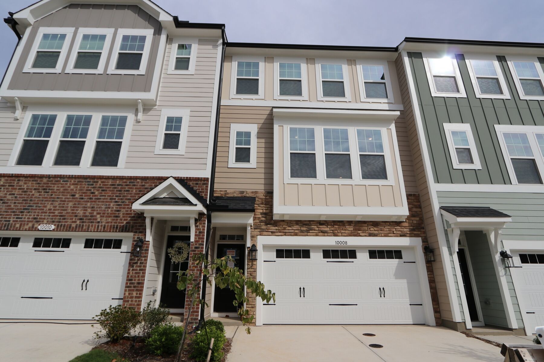 Front Exterior:Front Exterior