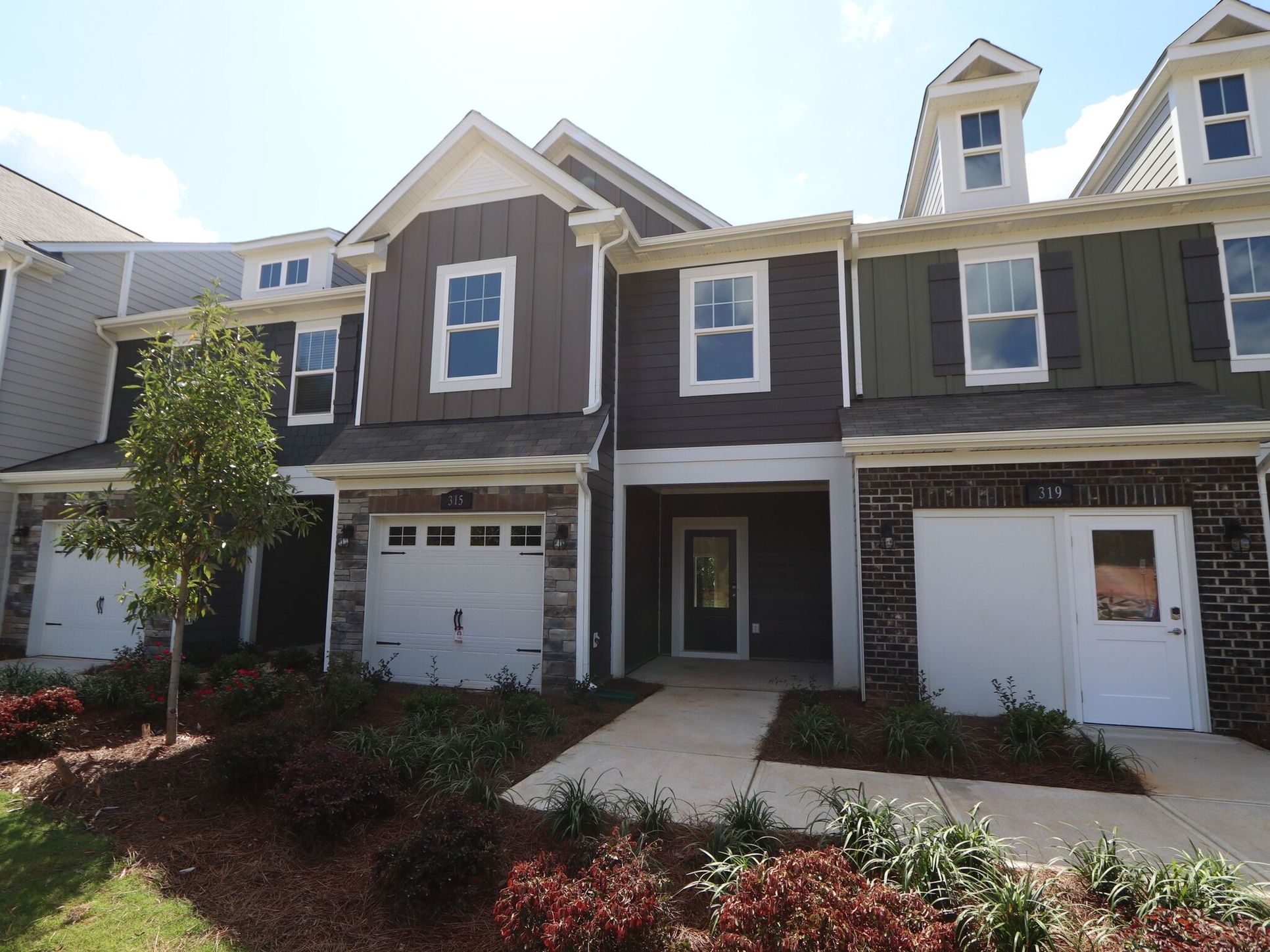 Front Exterior:Front Exterior