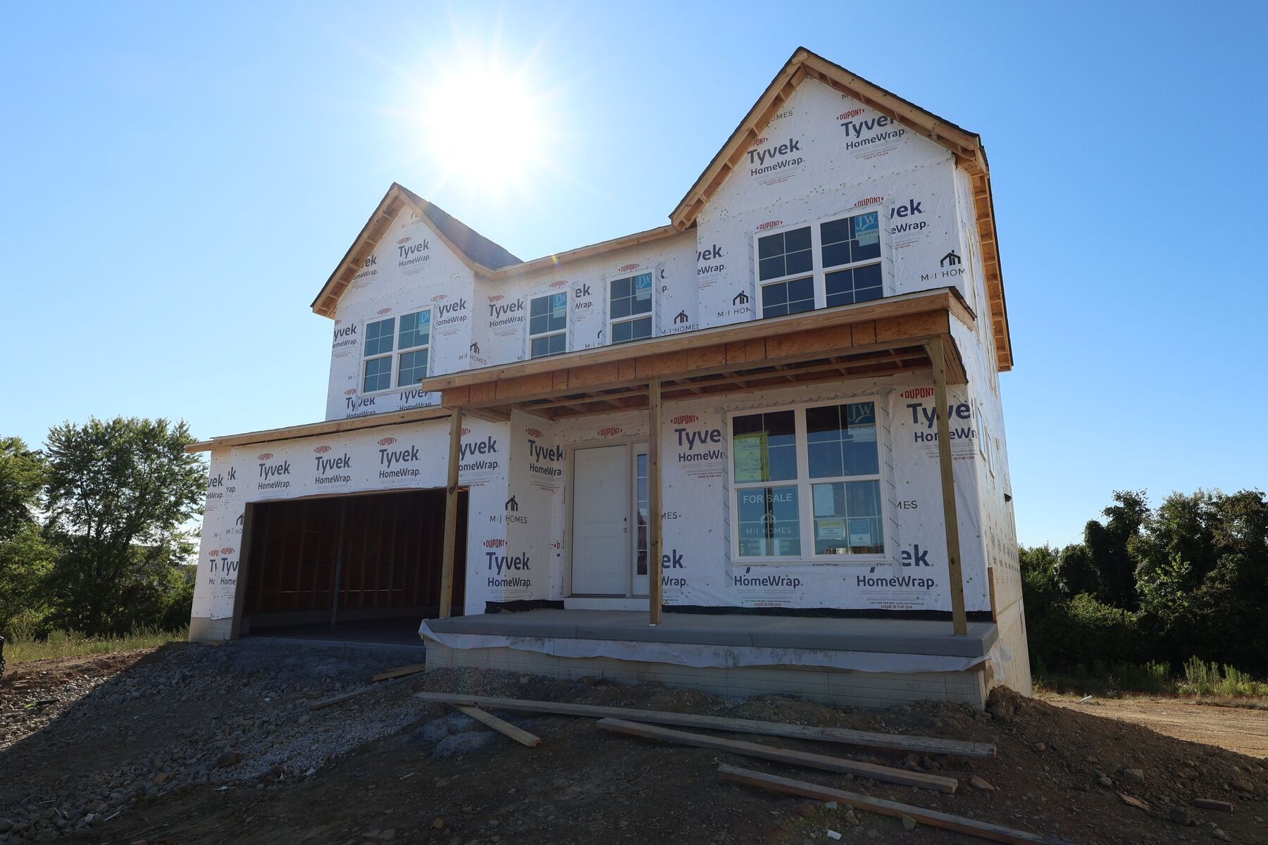 Front Exterior:Front Exterior