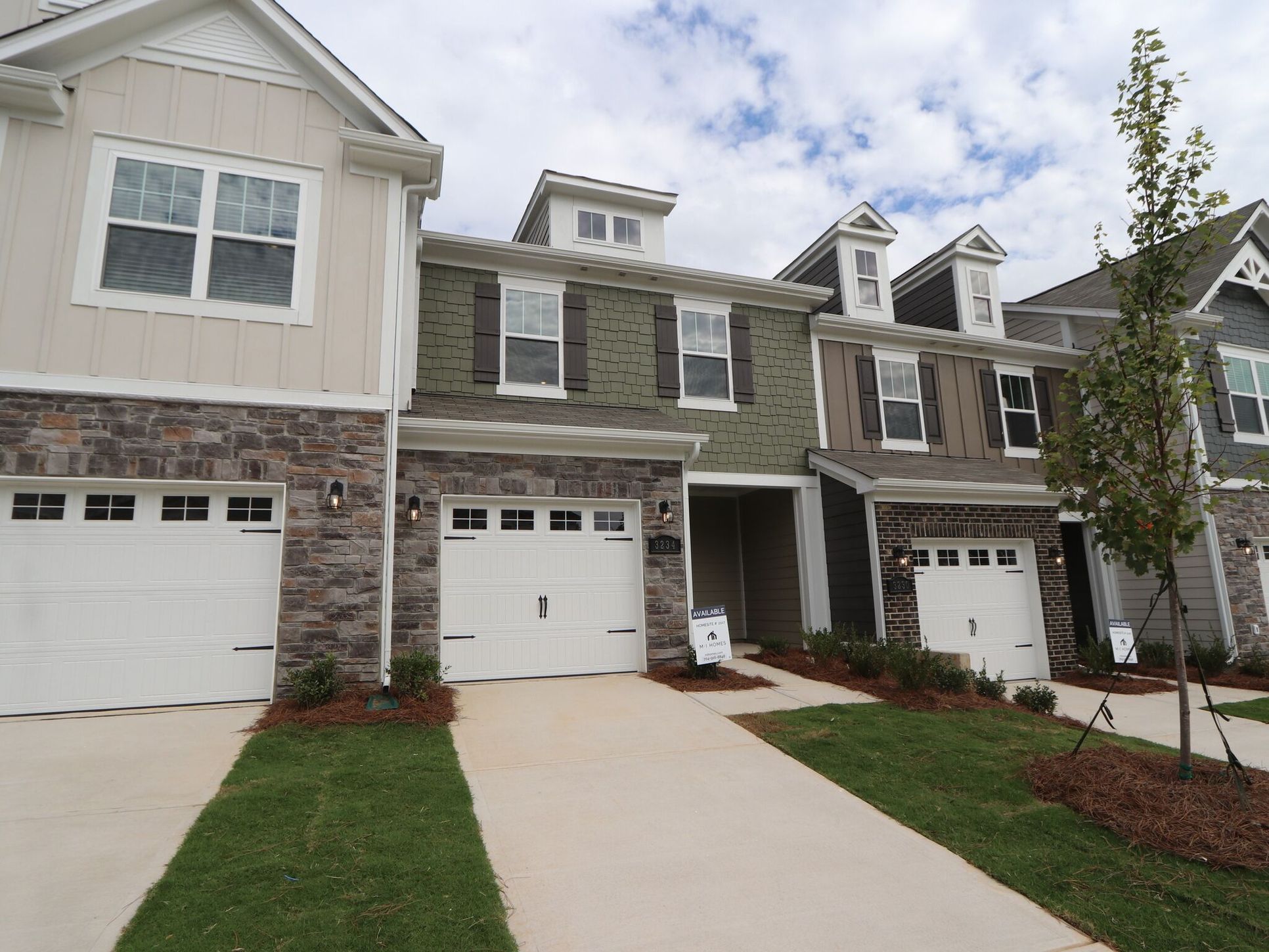 Front Exterior:Front Exterior