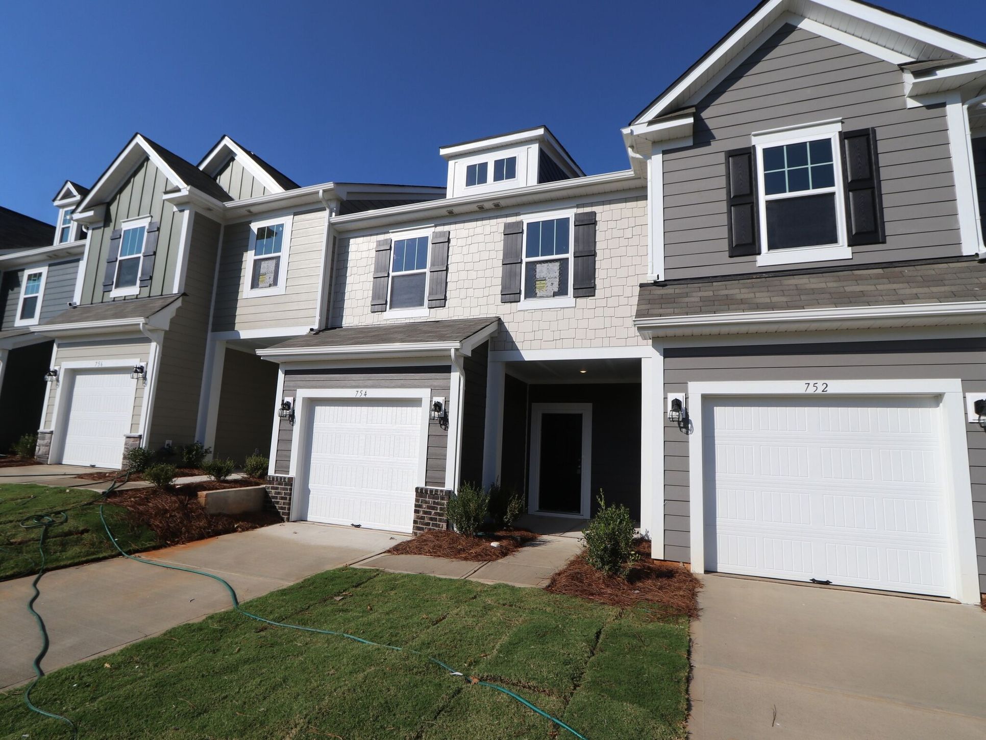 Front Exterior:Front Exterior