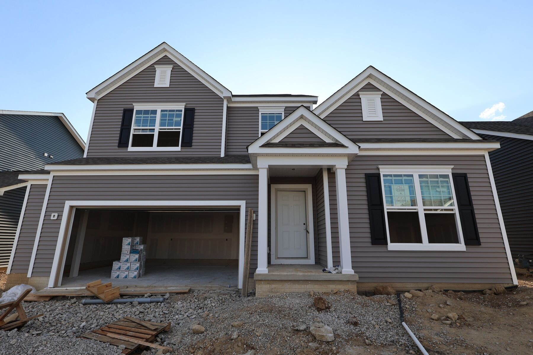 Front Exterior:Front Exterior