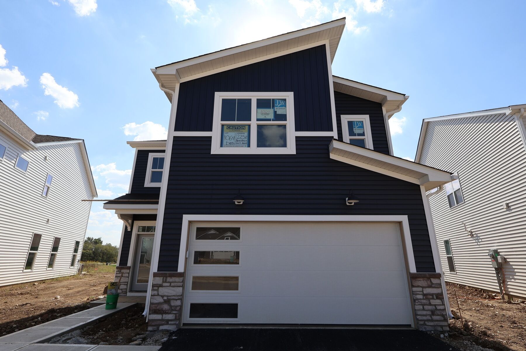 Front Exterior:Front Exterior