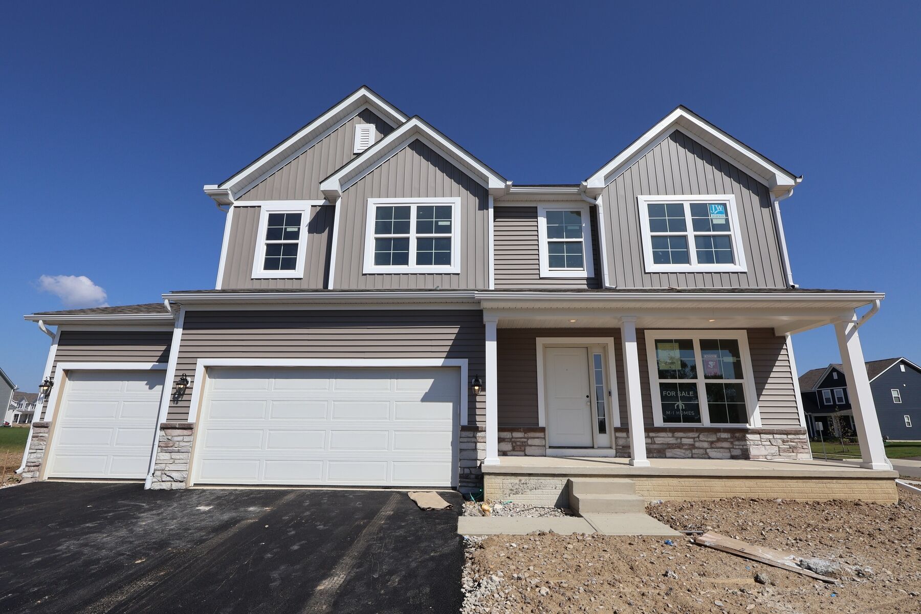 Front Exterior:Front Exterior