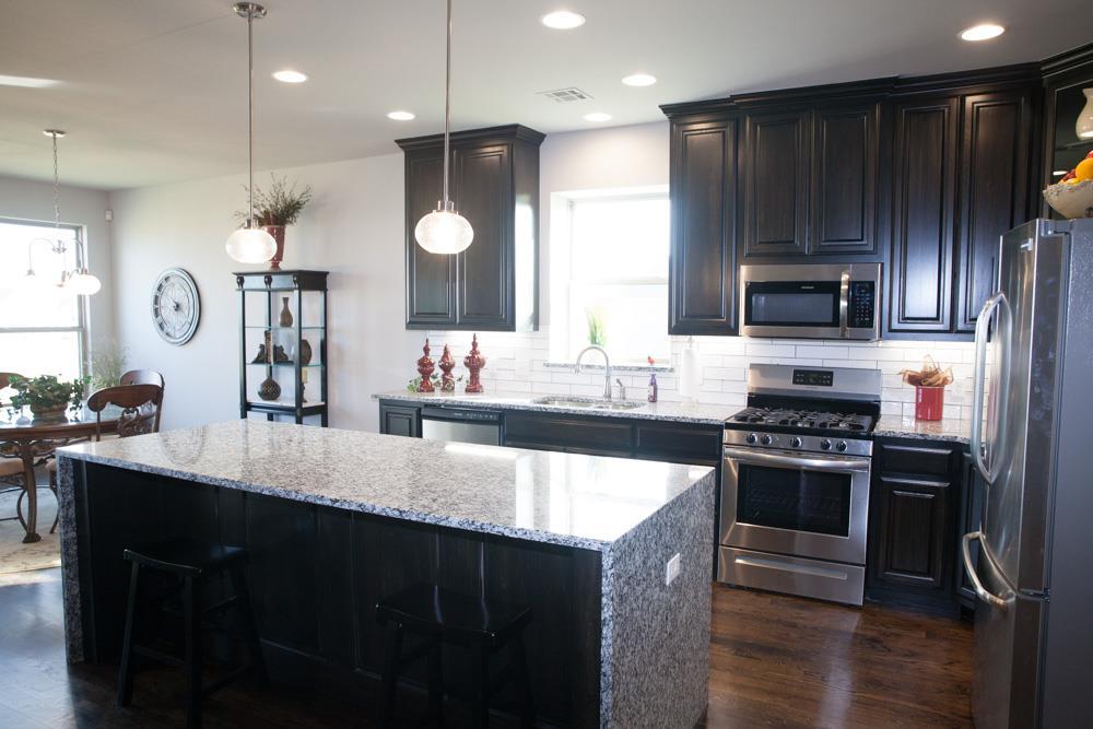 Mike Fretz Homes,74037