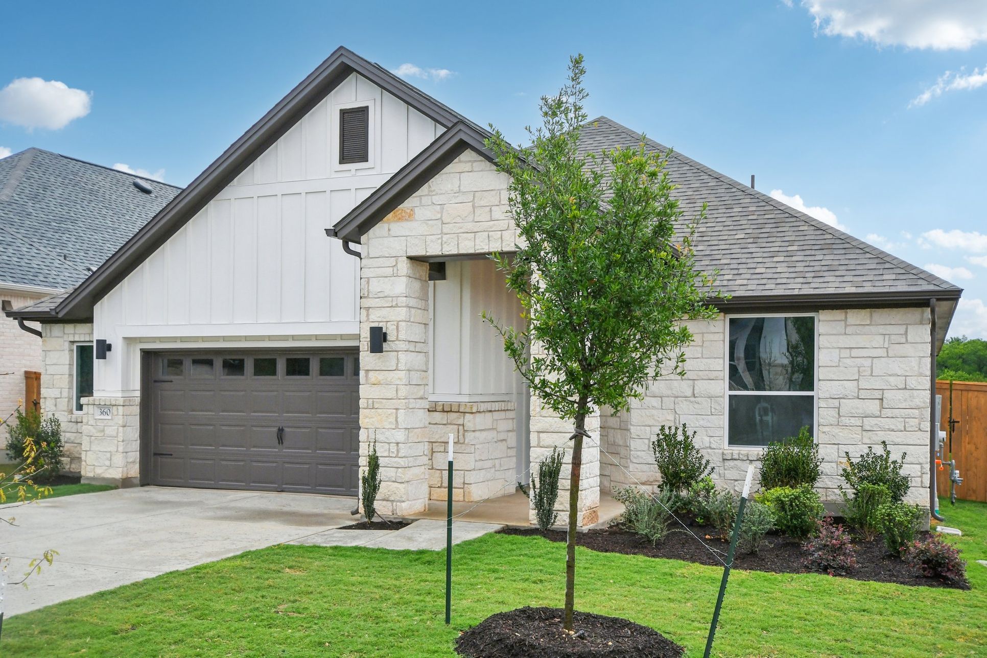 4 web or mls San Saba Dr S0304 004