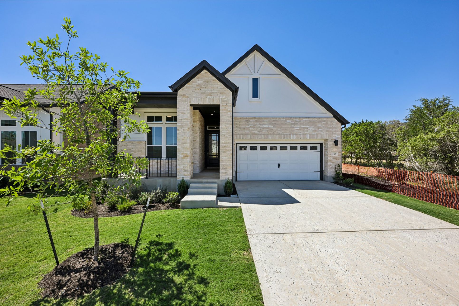 1 web or mls San Saba Dr S0704 001
