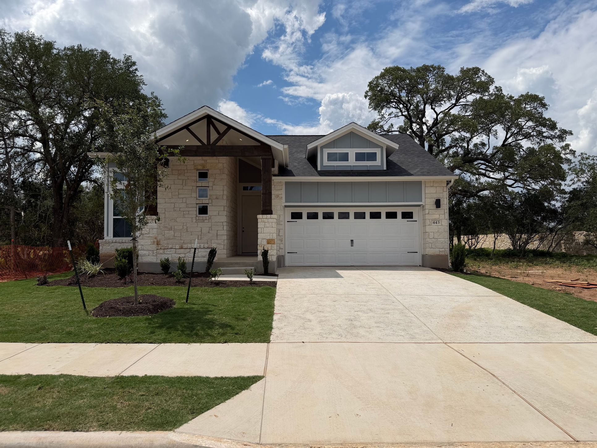 443 San Saba DrPhotography