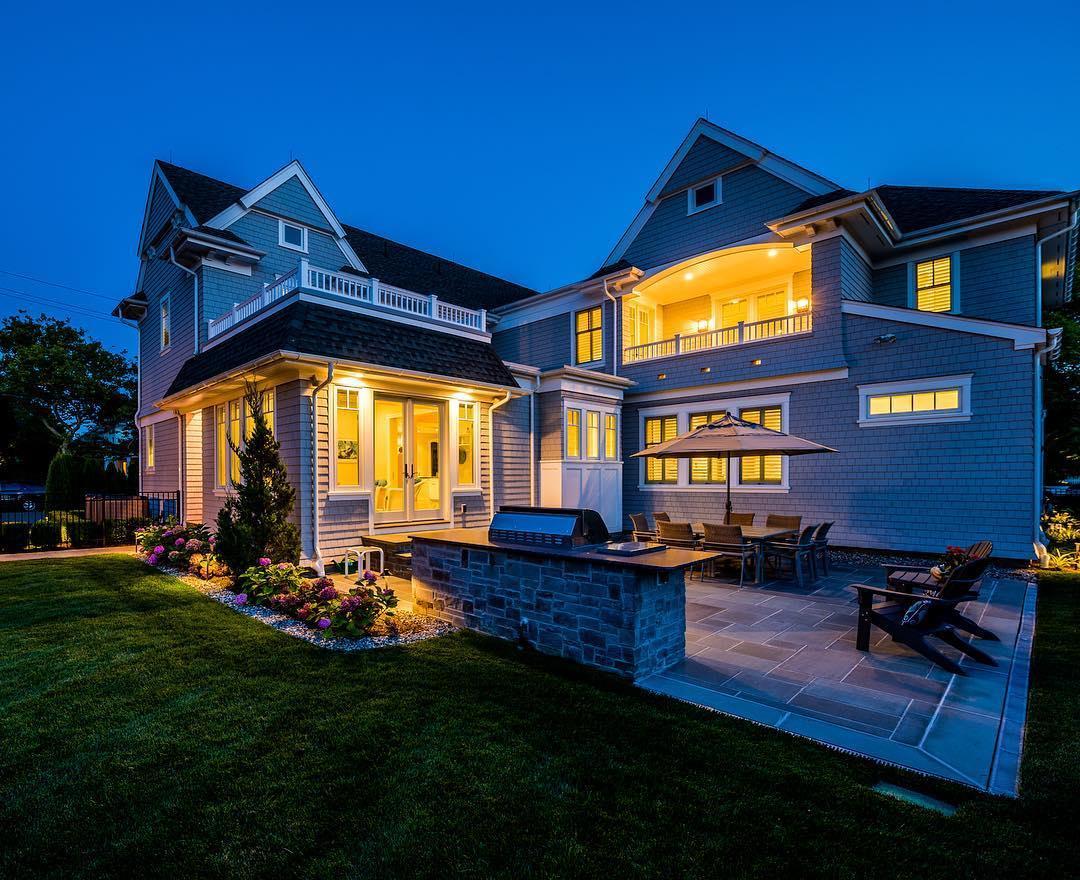 Monetti Custom Homes,08730