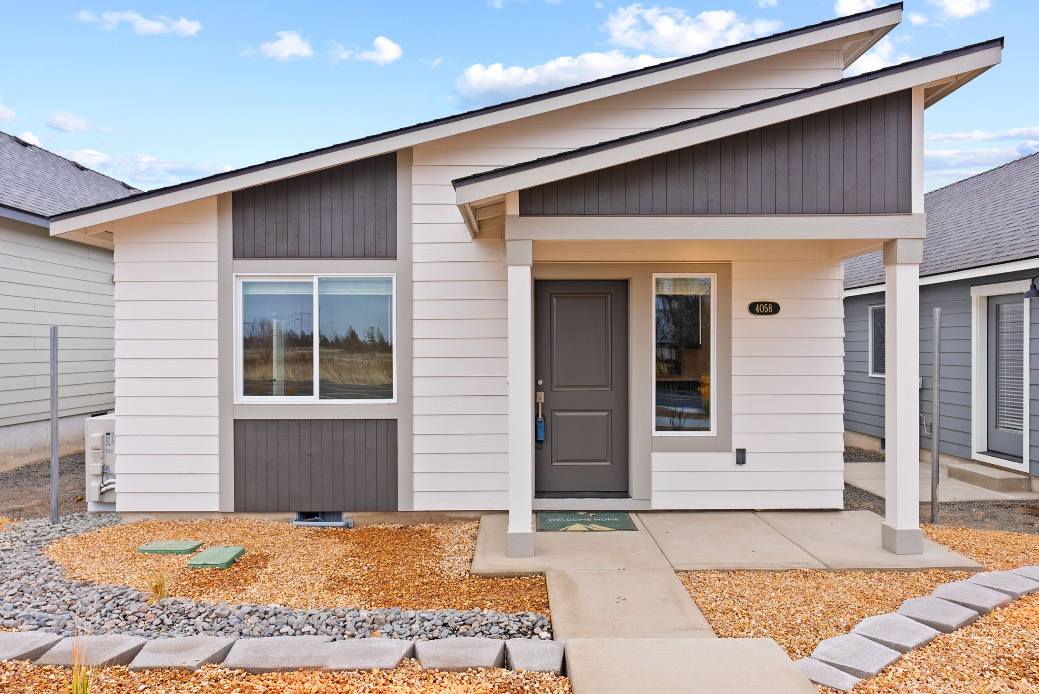 Astoria Modern Elevation:Astoria Modern Elevation