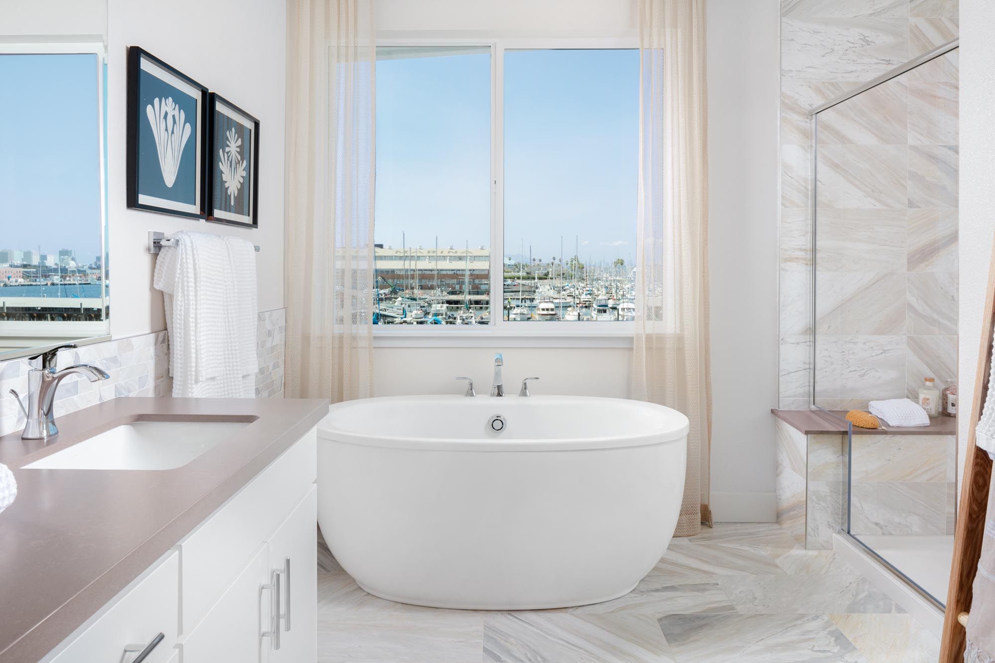 Waterside-Alameda-Marina-Plan-2-Primary-Bathroom1-2000x1334-Risewell-Homes