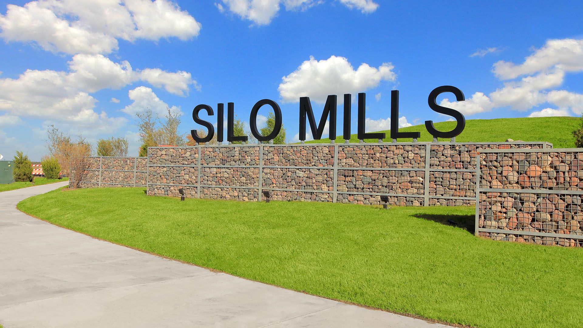 Silo Mills - Select Series - Joshua - Front Exterior - Model Photography - Risewell Homes