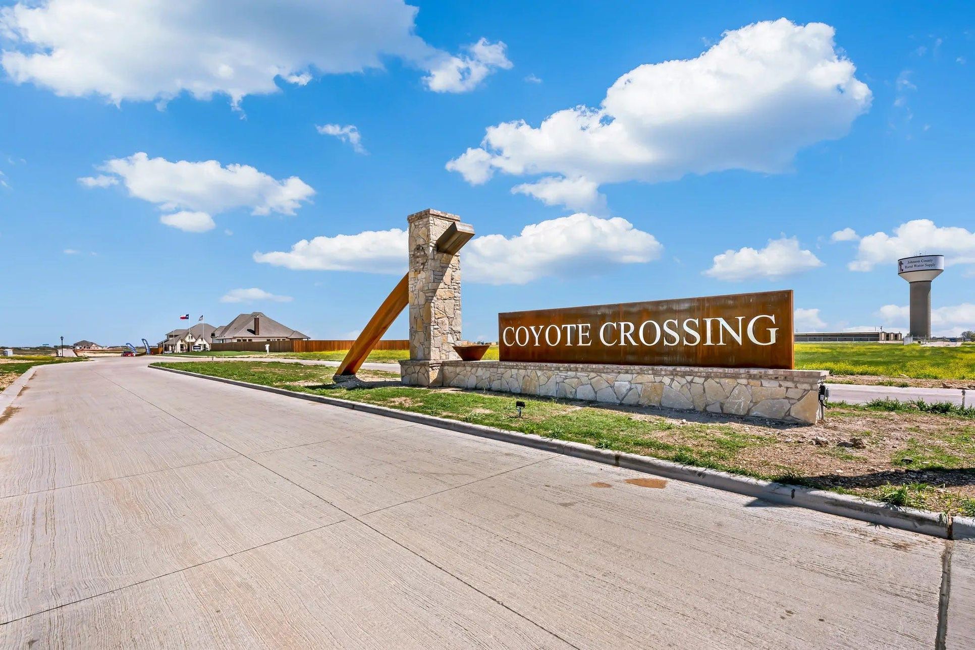 Coyote Crossing-Monument Sign-640x360-Risewell Homes2