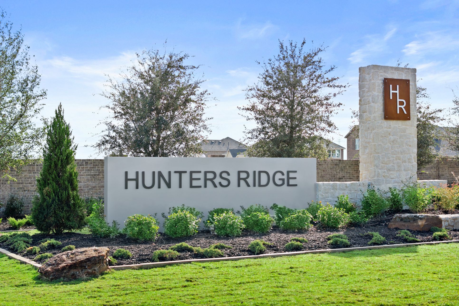 Hunters Ridge-Monument Sign-Risewell Homes