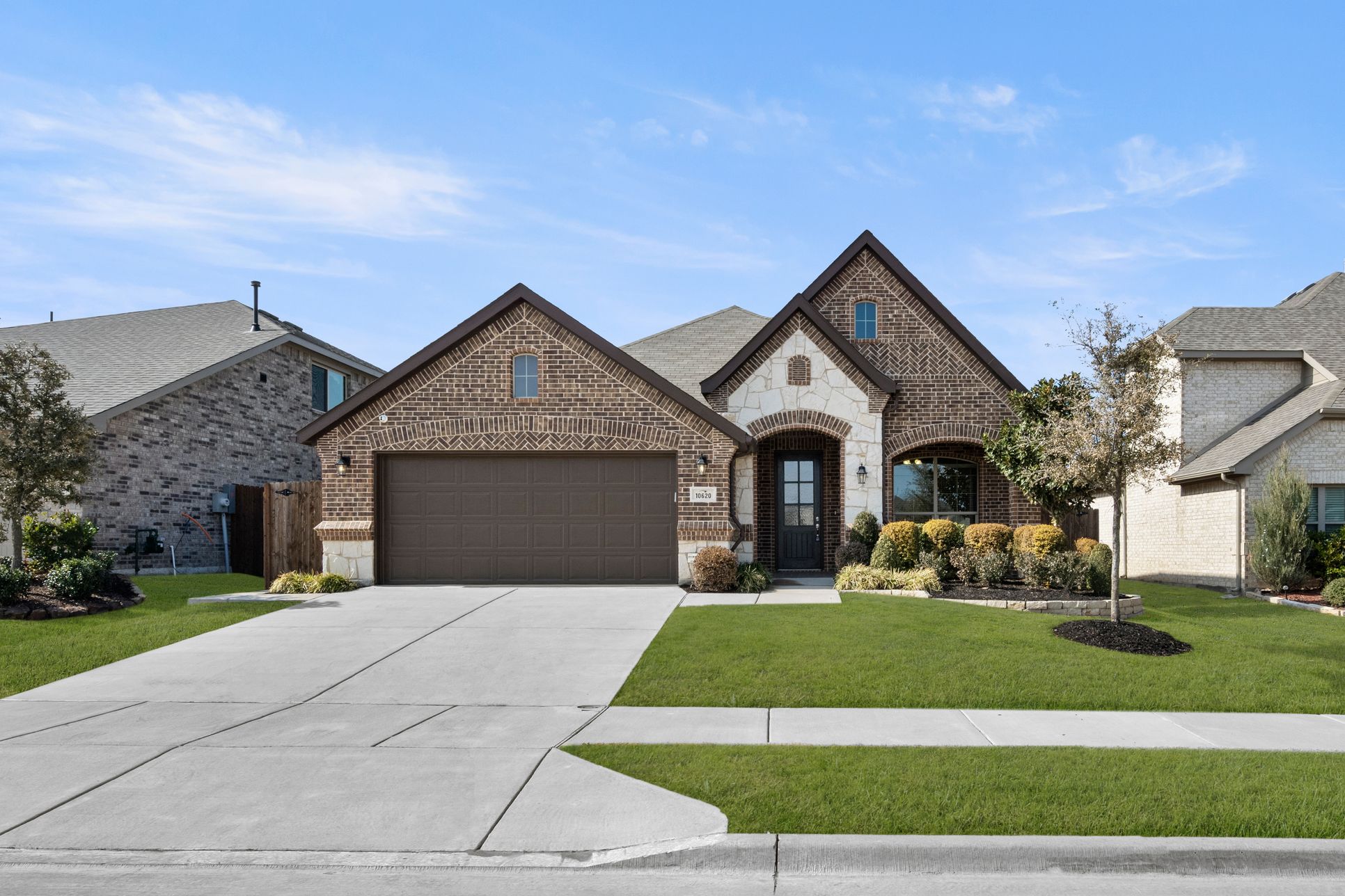 Hulen Trails-MODEL-Concept 1991-10620 Moss-Front Exterior1-Risewell Homes