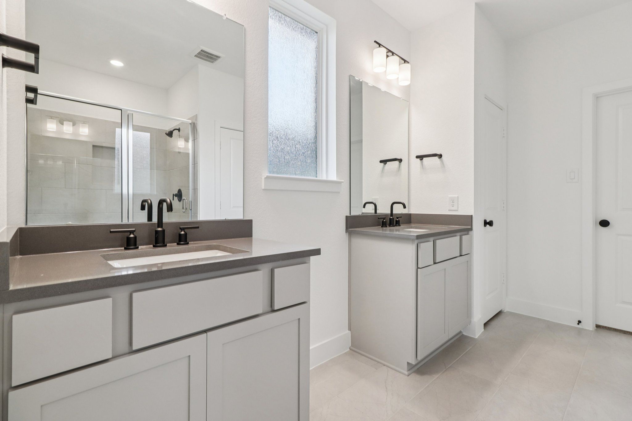Raburn Reserve - Rosalie - Primary Bath
