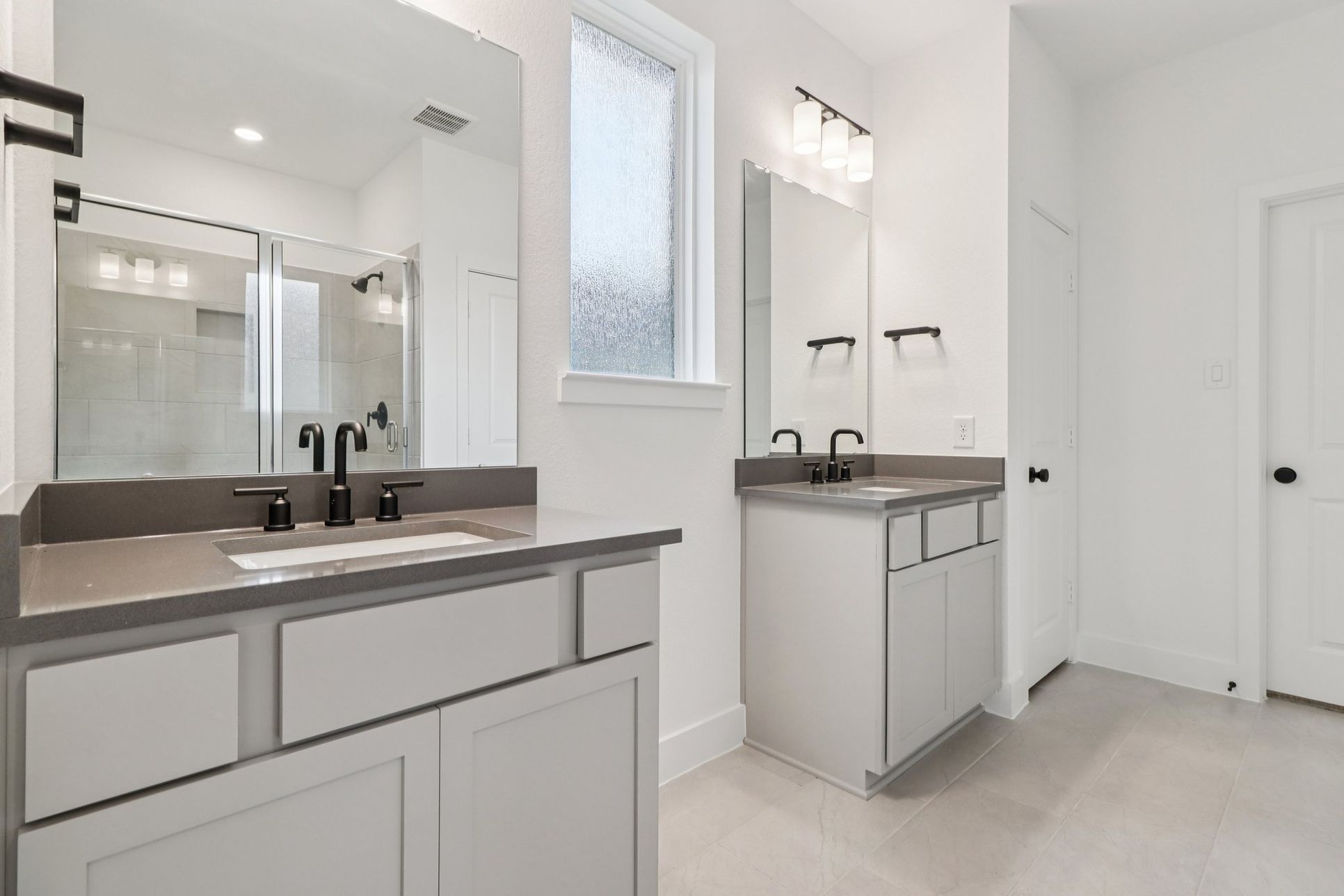 Raburn Reserve - Rosalie - Primary Bath