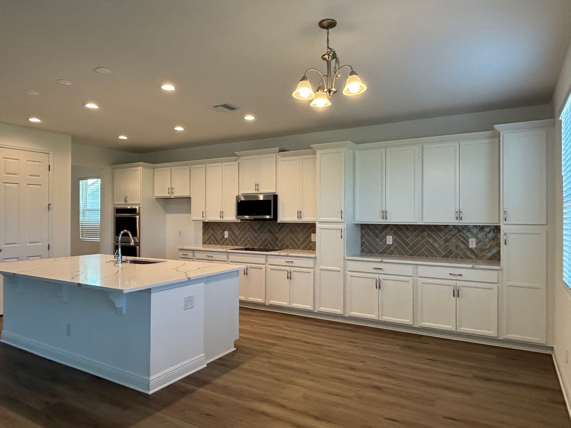 TL 560-Palmer-Kitchen