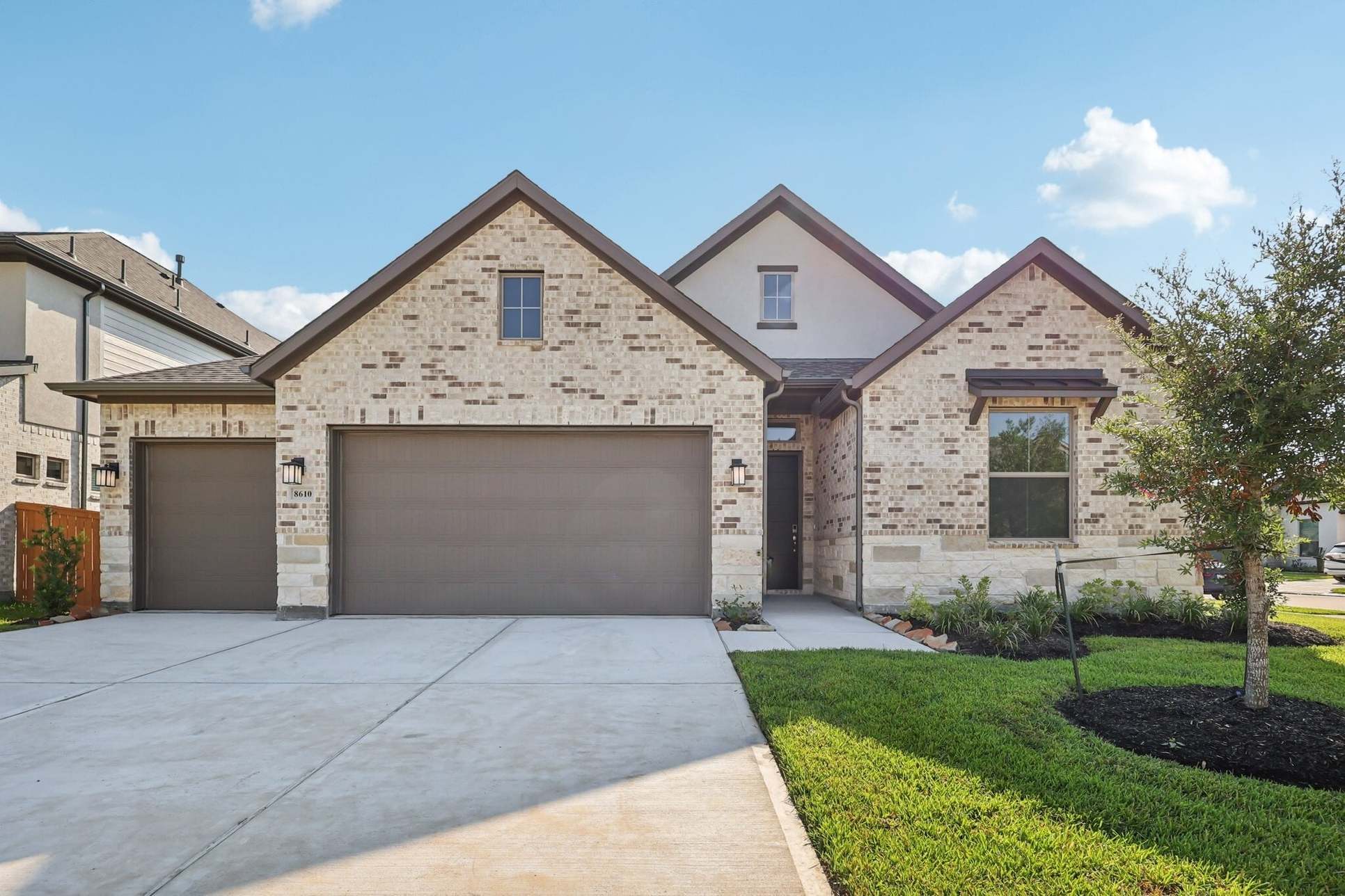 Marvida - Lot 7 - Front -Homesite Photography - Risewell Homes
