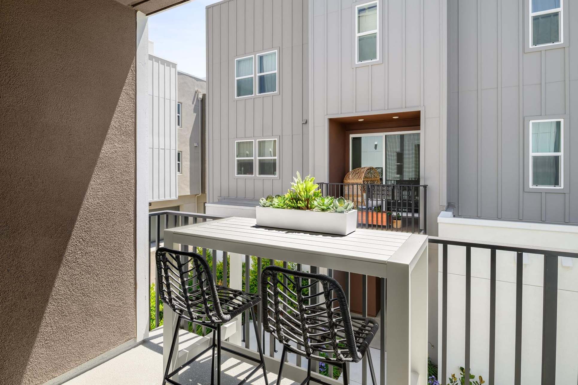 Island-View-Alameda-Marina-Plan-6-Deck-2000x1333-Risewell-Homes