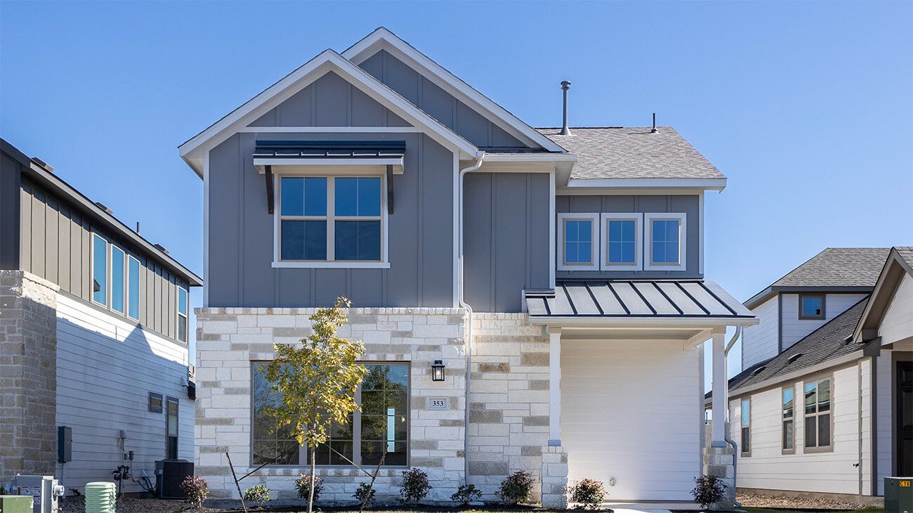 Porch at Du Pre - Homesite 353 - Front Exterior 2 -1300x730 - Homesite Photography