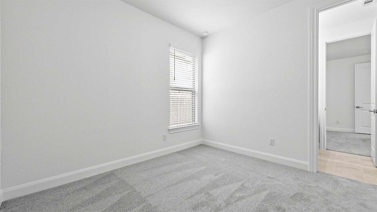 Sunterra-836Laguna-Bedroom-1300x730-2-Homesite Photography