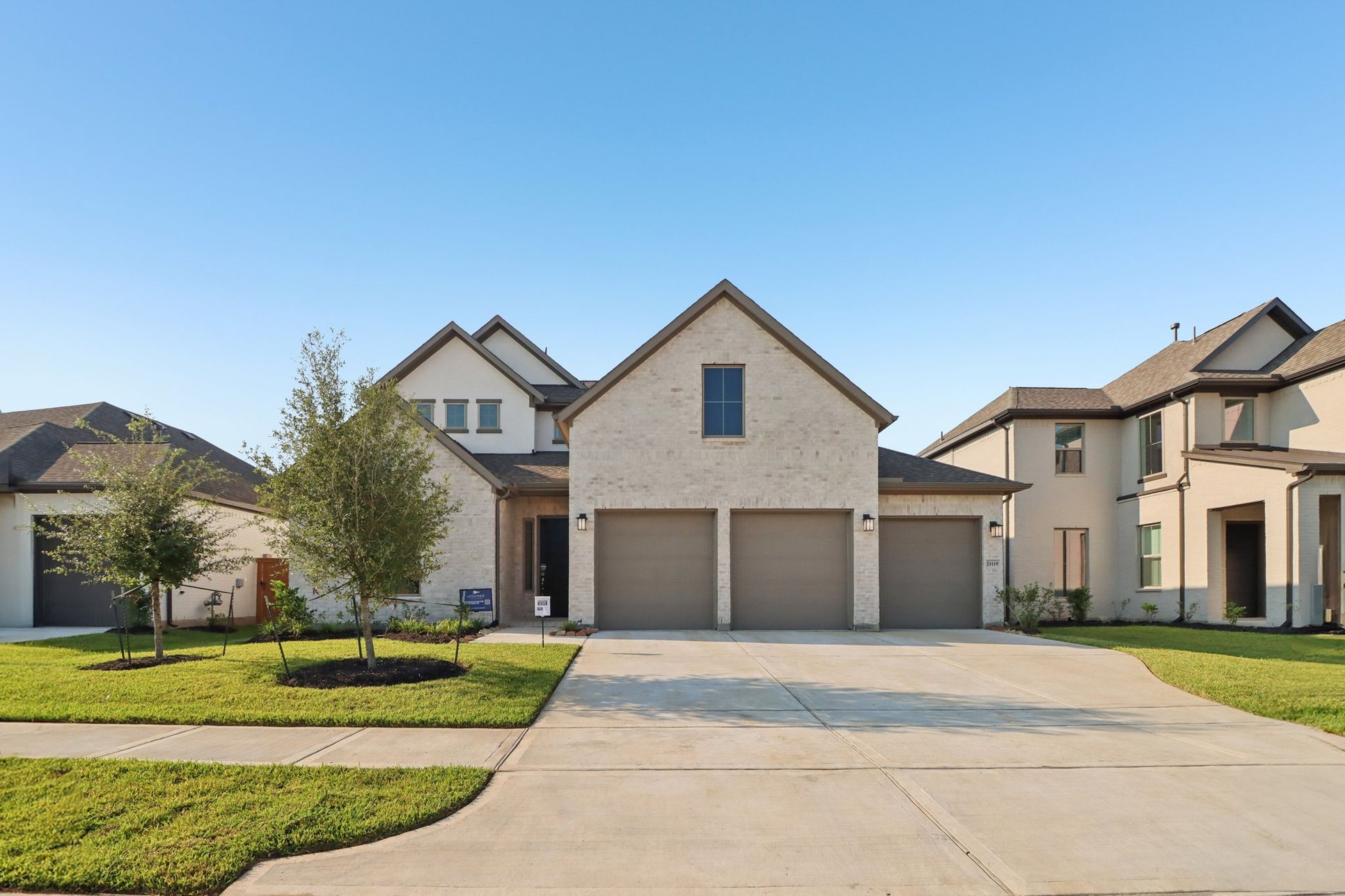 Marvida - Lot 40 - Front Exterior - Homesite Photography