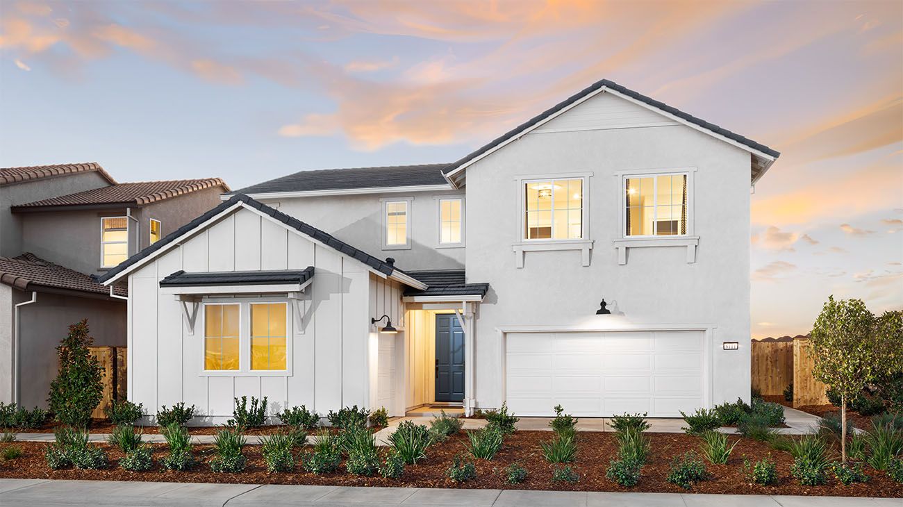 Arbor Ranch-Bungalows-Plan 3-Exterior-Front-1300x730-Model Photography