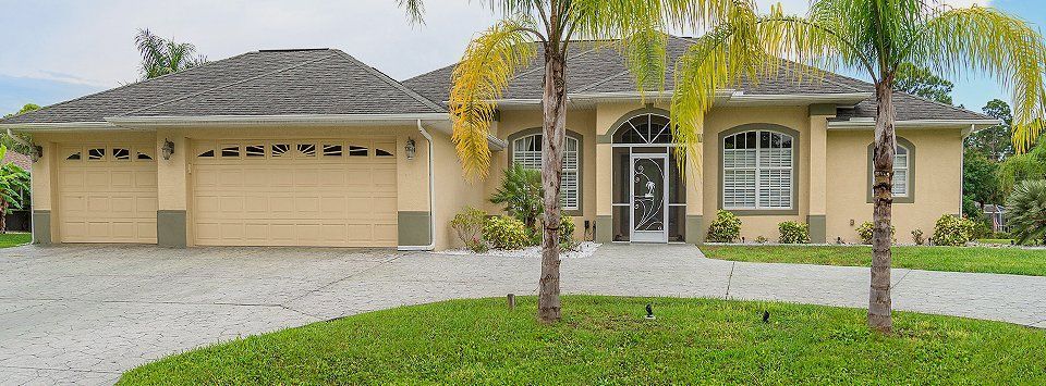 Nichols Design Home Inc,32065