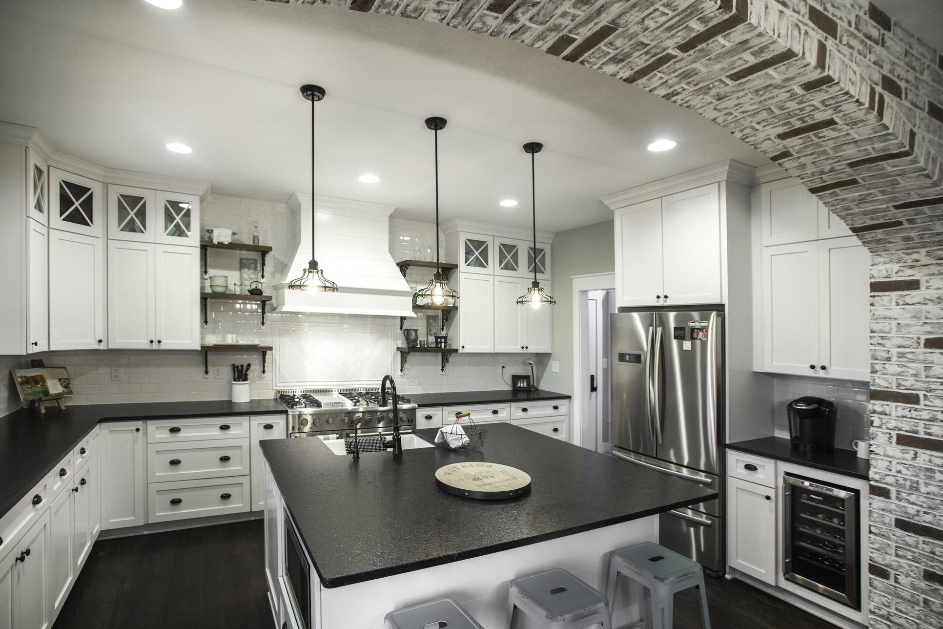 North Custom Homes,46052