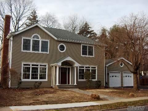 North Shore Signature Homes,11050