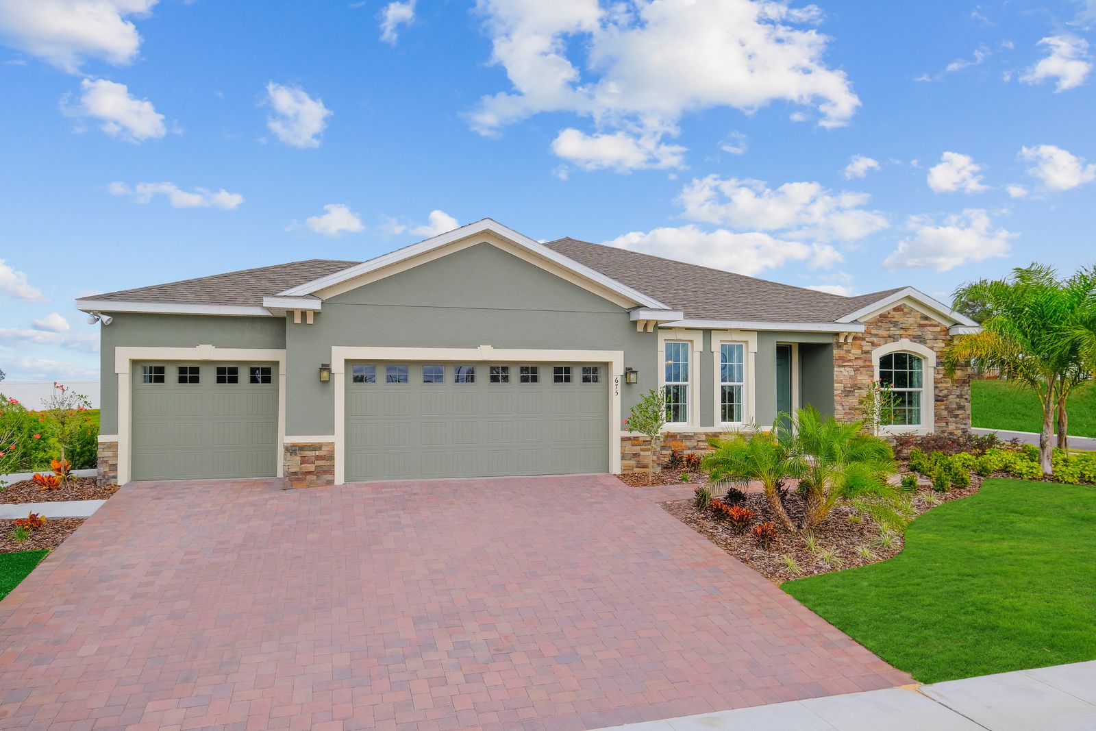 New Single-Family Homes in Davenport