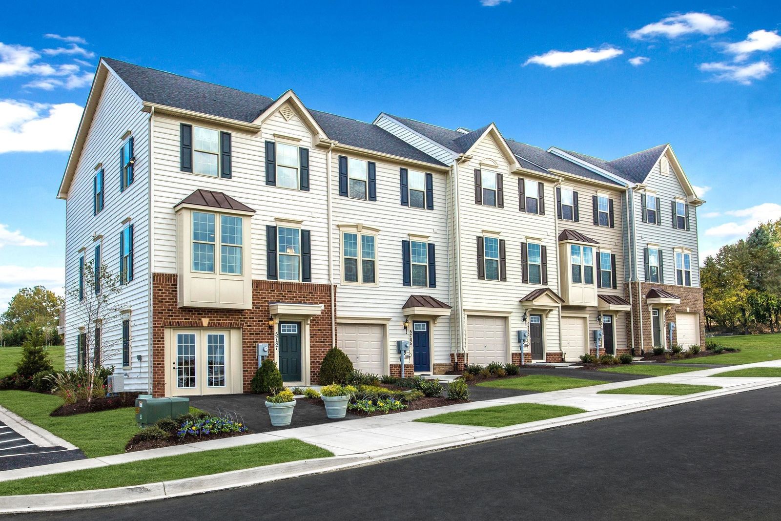 Welcome to Oakdale Village