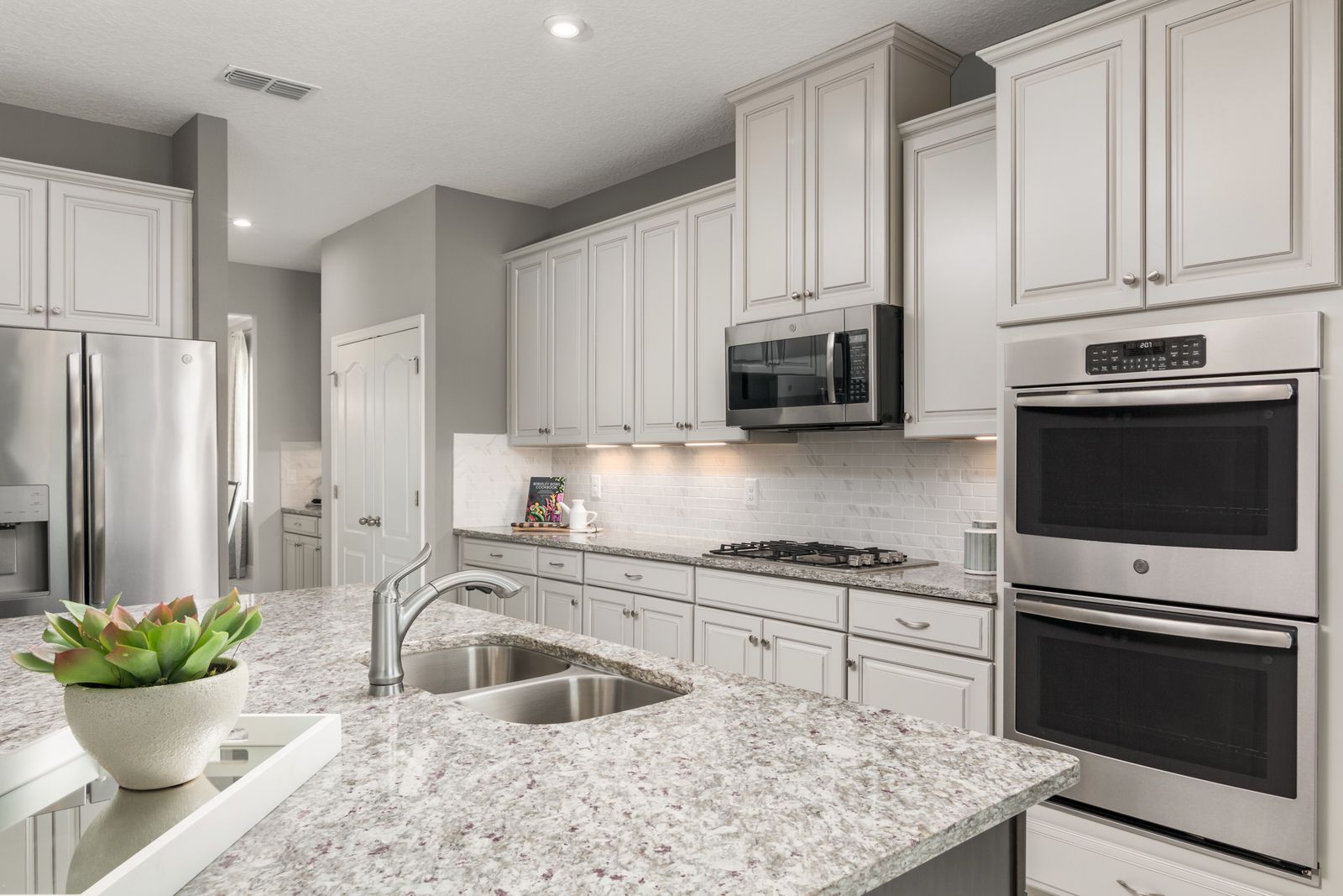 Enhance Your Family Time:Our large islands and spacious kitchens provide the perfect space for your family to gather while cooking dinner, doing homework or just sharing a laugh.