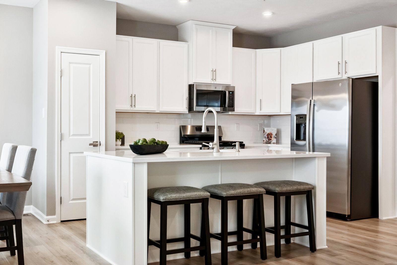 Experience the best of Spring Creek living – Spacious Homes. No Yard Work. Resort-Style Amenities.