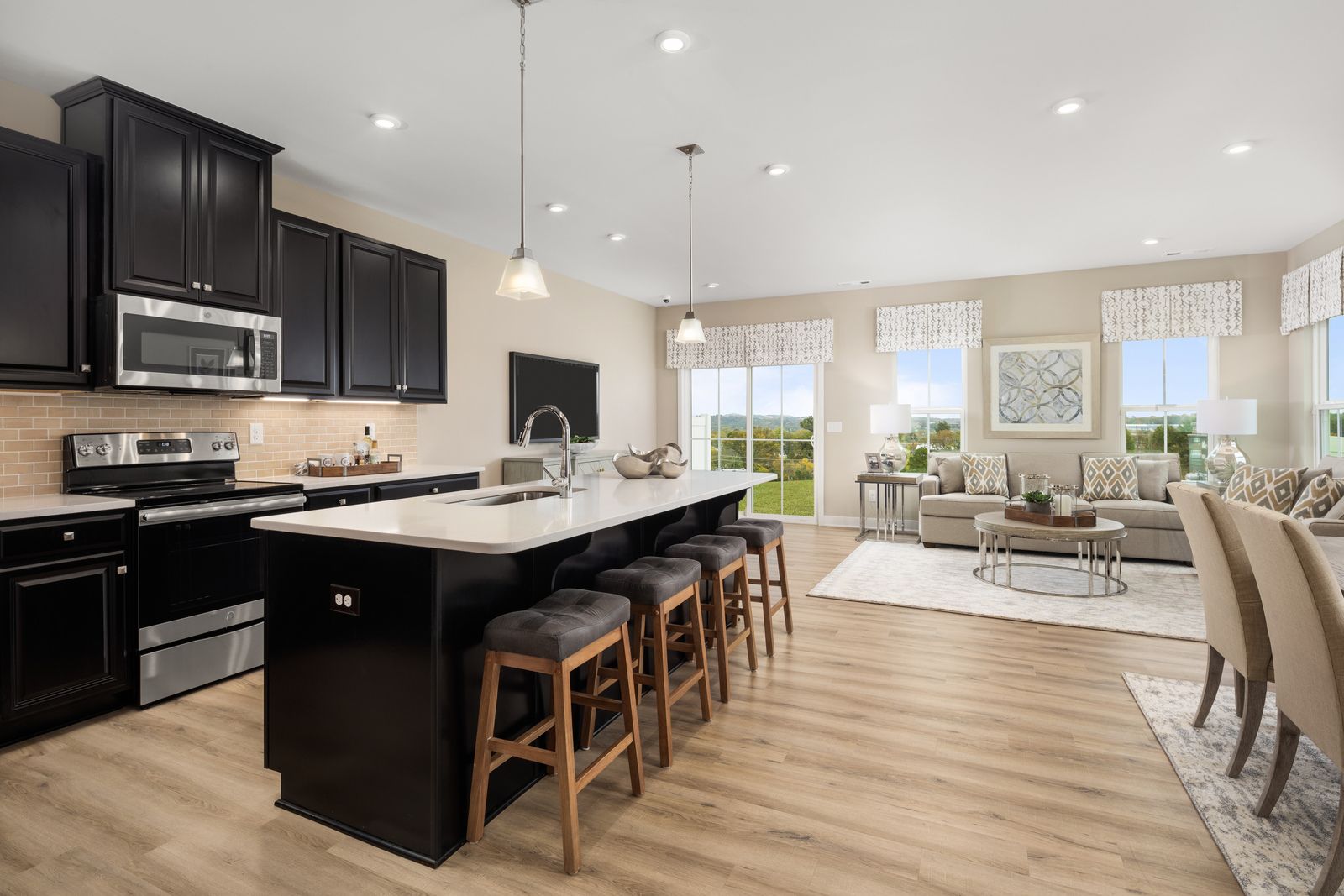 WELCOME TO CHESTNUT HILL PRESERVE