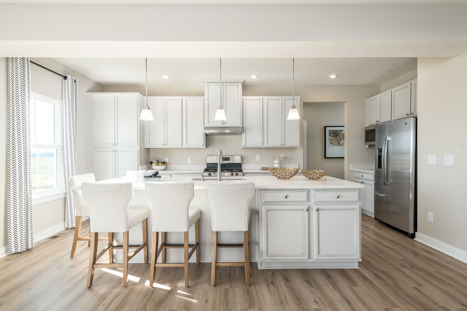 Hosting family and friends in style:Entertaining has never easier with spacious kitchen layouts and open concept floorplans.
