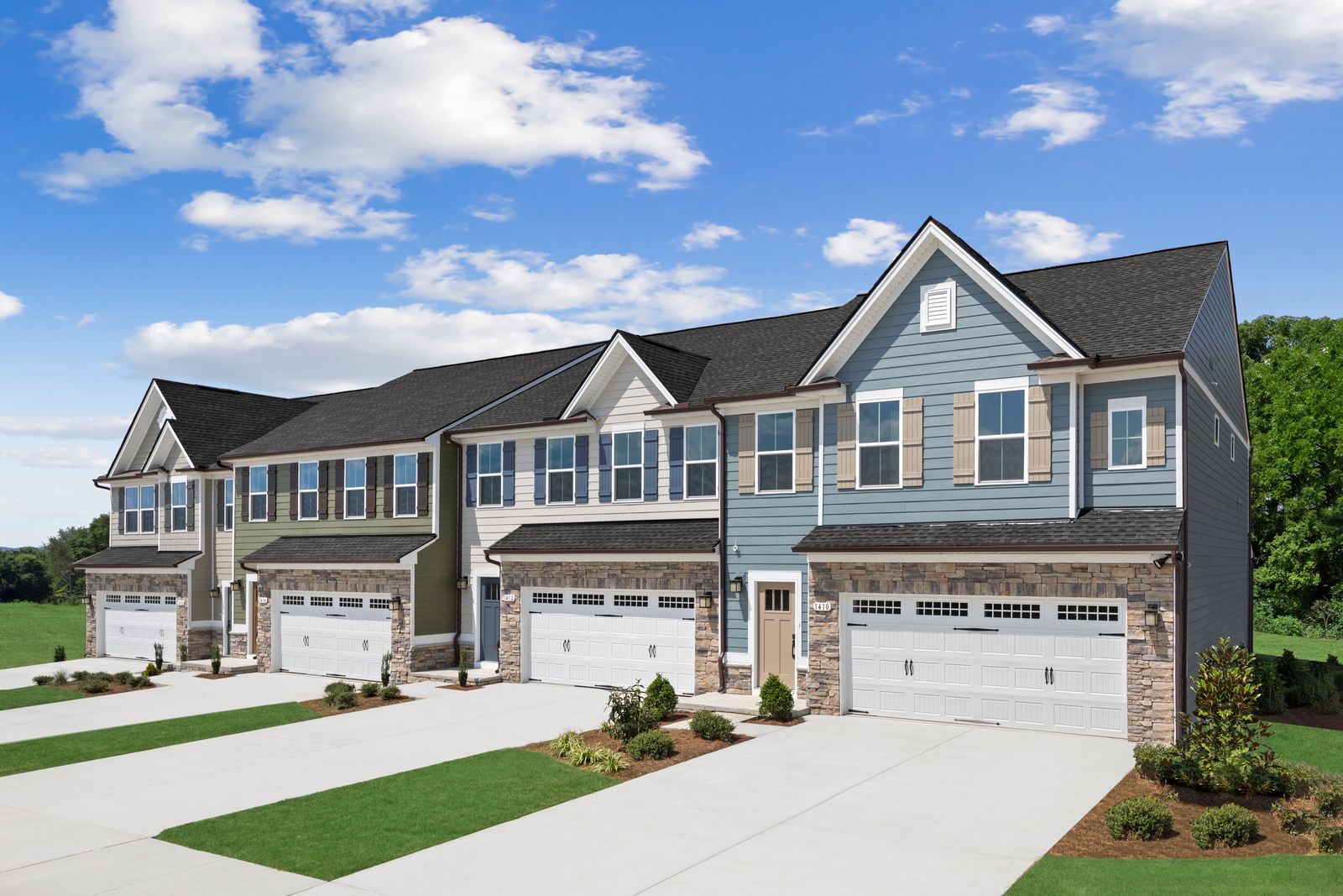 WELCOME HOME TO TOWNS AT CEDAR CREST IN STOW—SINGLE FAMILY STYLE LIVING